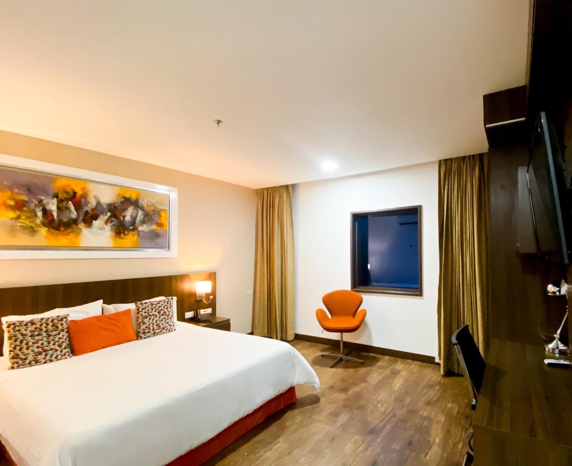 Hotel Royal Elim International San Antonio  Exterior foto Suite