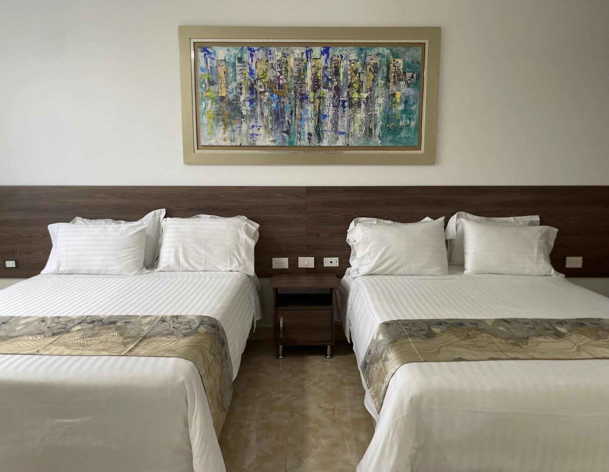 Hotel Royal Elim International San Antonio  Exterior foto A room at the hotel